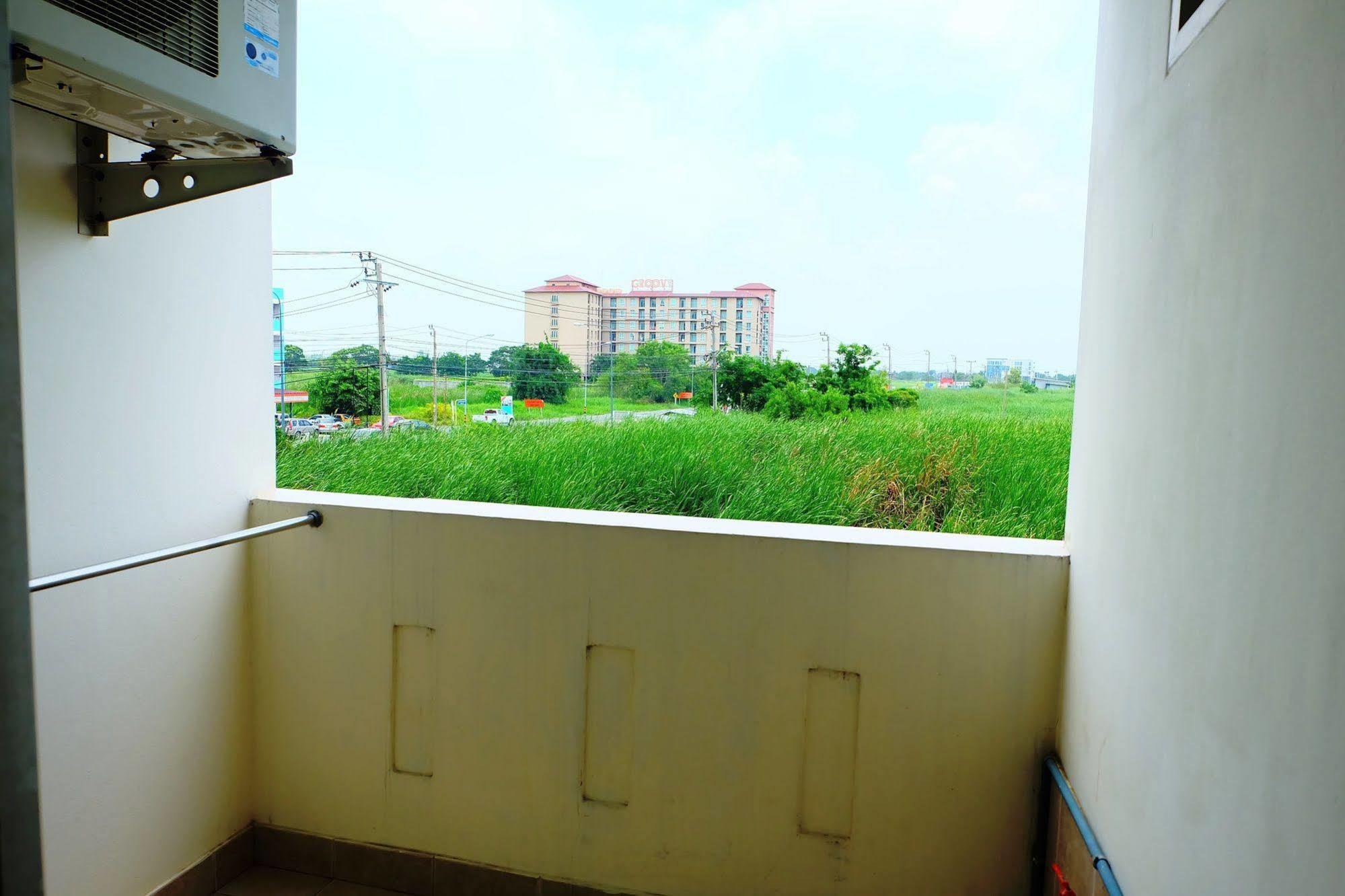 Larrivee Bang Bo Exterior foto